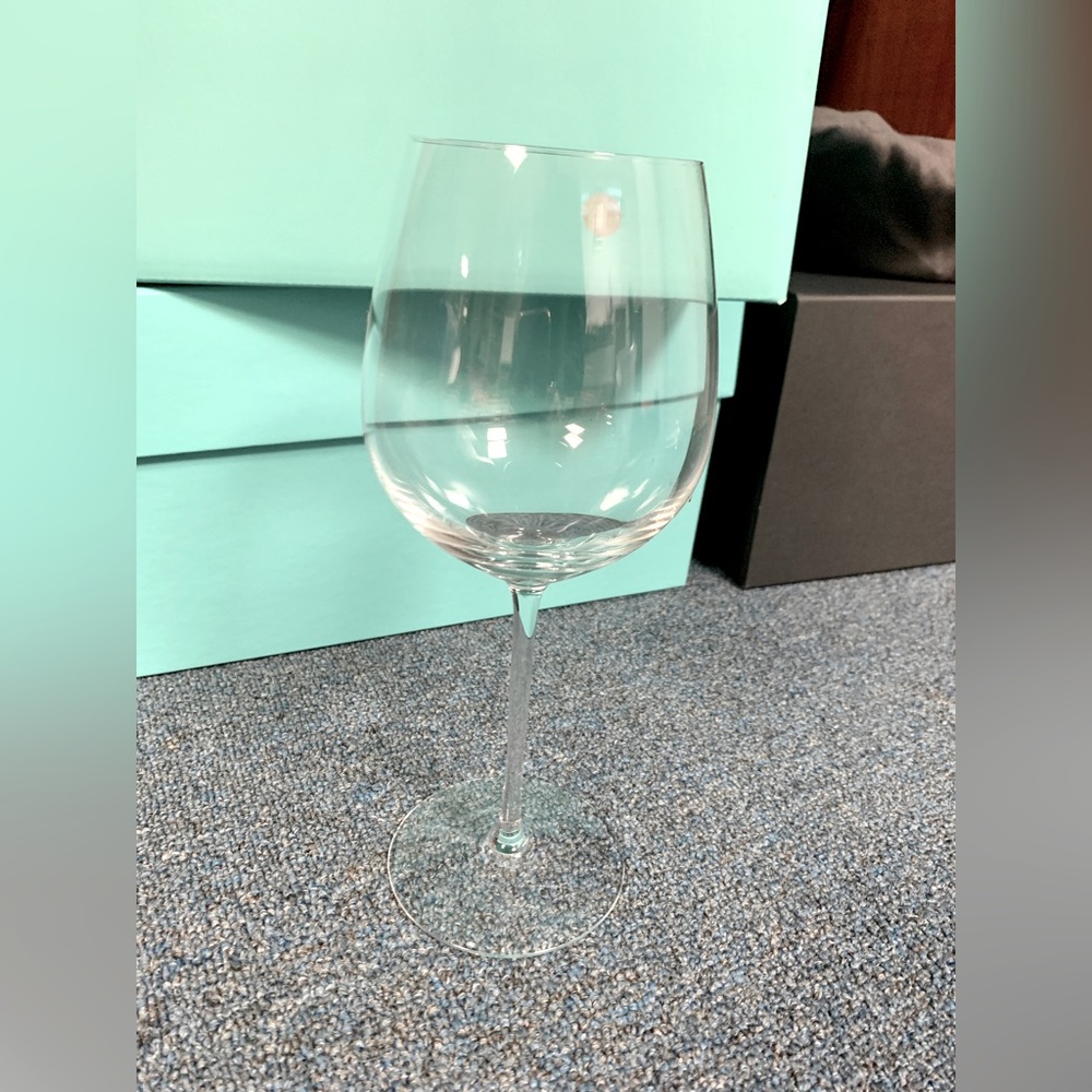Tiffany & Co. Set of 4 Wine Glasses and Decanter, brand new never used